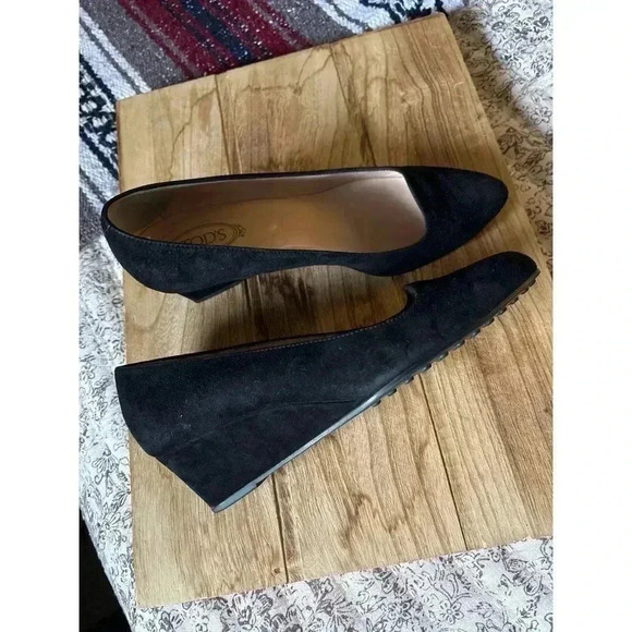 Tod’s Wedge Pump Size38 Suede - Picture 6 of 7